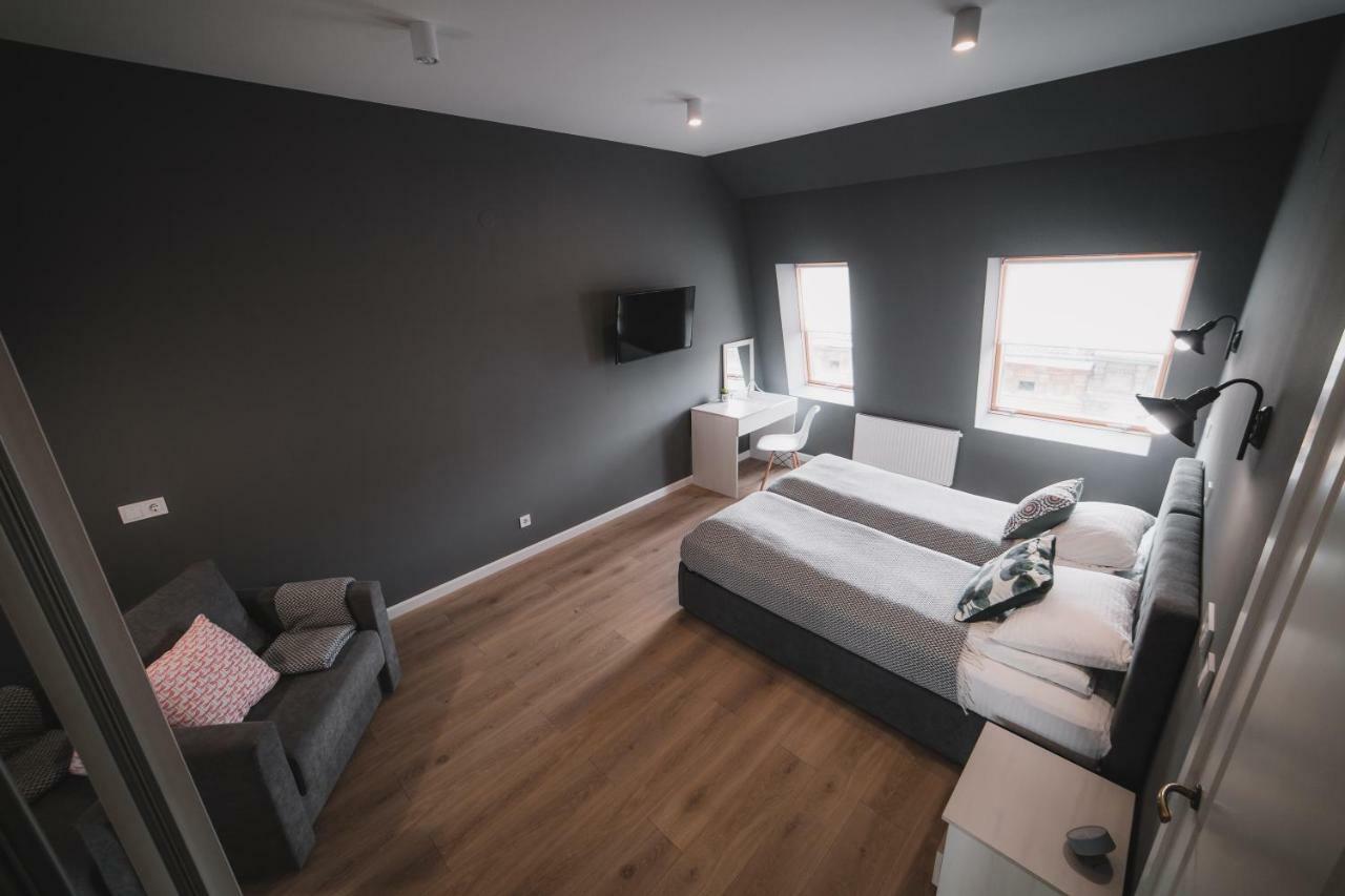 Kostjukowski Apartments Lychakivska 70A Lviv Luaran gambar